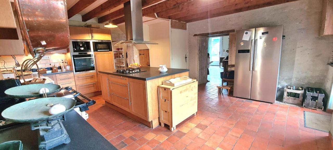 Saint-Pierre-du-Chemin Le Terrier Maison De Campagne 250 M2 Grande Capacite 20 Couchages, 4500M2 De Terrain 빌라 외부 사진