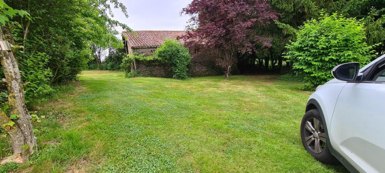 Saint-Pierre-du-Chemin Le Terrier Maison De Campagne 250 M2 Grande Capacite 20 Couchages, 4500M2 De Terrain 빌라 외부 사진
